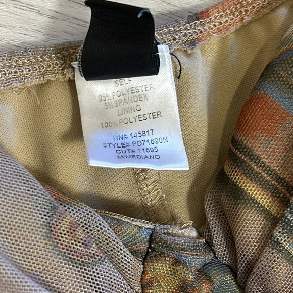 Windsor Romantic Renaissance All Over Mural Print Off The Shoulder Bodycon Dress - Picture 10 of 11